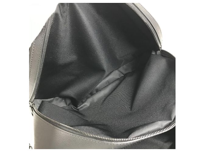 Borsa Trunk Soft Hat Taiga Rainbow Louis Vuitton Nero Grigio - vista 15