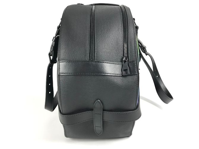 Borsa Trunk Soft Hat Taiga Rainbow Louis Vuitton Nero Grigio - vista 3