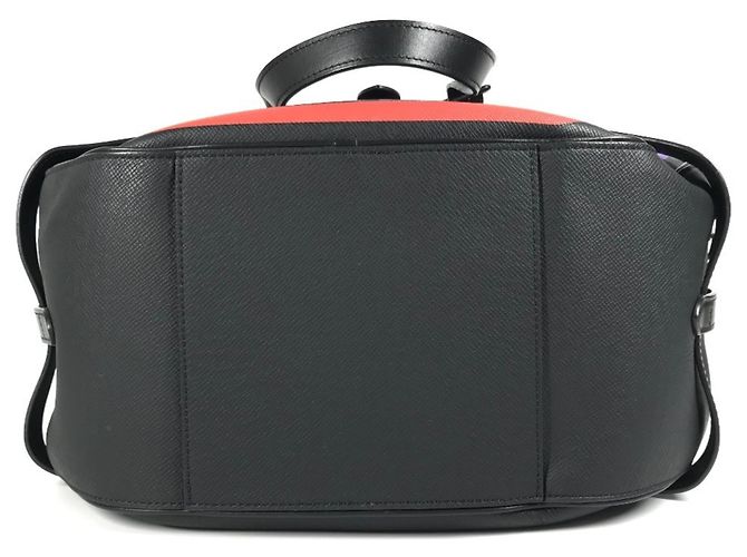 Borsa Trunk Soft Hat Taiga Rainbow Louis Vuitton Nero Grigio - vista 5