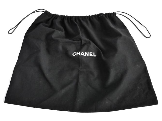 Stivaletti Foderati in Pelliccia con Dettaglio a Catena Chanel Nero - vista 11