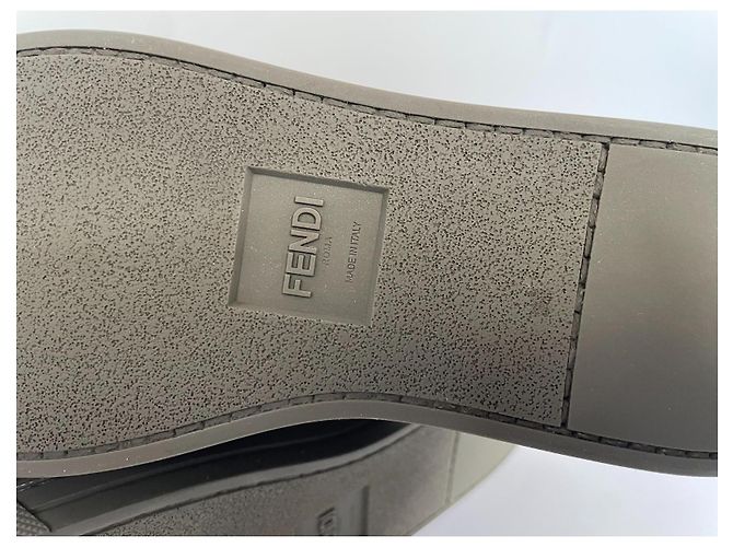 Fendi Sneaker aus Leder Khaki - Ansicht 7