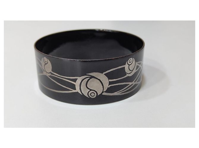 Bracciale rigido Michaela Frey in metallo ed email nero floreale - vista 6