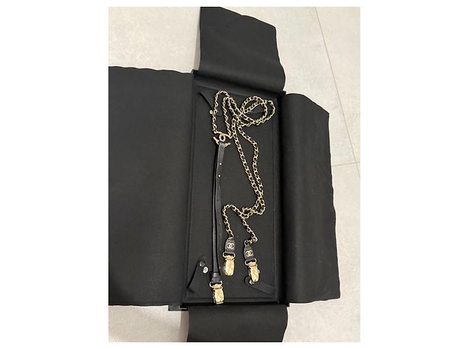 Chanel Hosenträger aus schwarzem Leder und Silbermetall Größe M - Ansicht 11