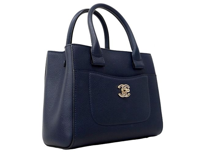Borsa in pelle Neo Executive di Chanel Blu navy - vista 2