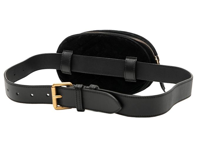 Belt bag in velluto matelassé GG Marmont nero di Gucci - vista 2