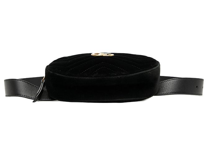 Belt bag in velluto matelassé GG Marmont nero di Gucci - vista 3