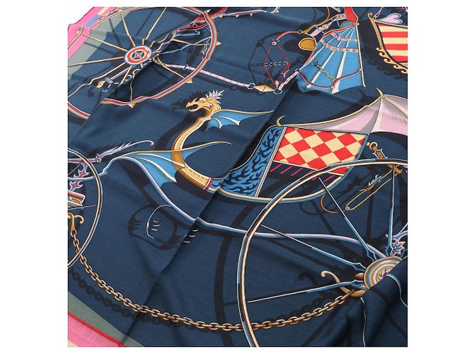 Sciarpa in cashmere e seta Hermès Blue Voitures En Equilibre 140 Blu navy - vista 4