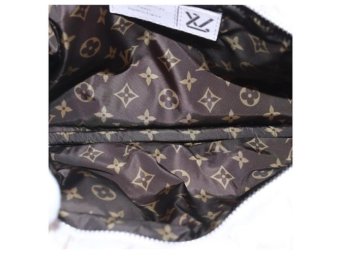Louis Vuitton Maxi Multi Pochette Accessori Monogramma in Nylon Econyl Trapuntato Rosa - vista 5