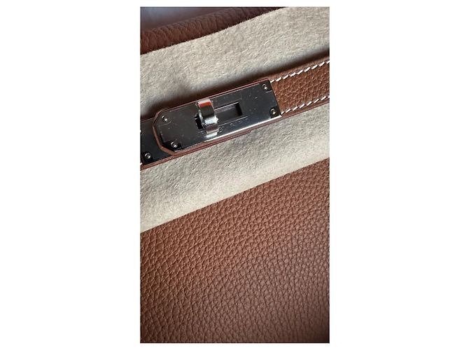 Hermès Kelly Depache 25 Pelle Togo Oro Marrone - vista 3
