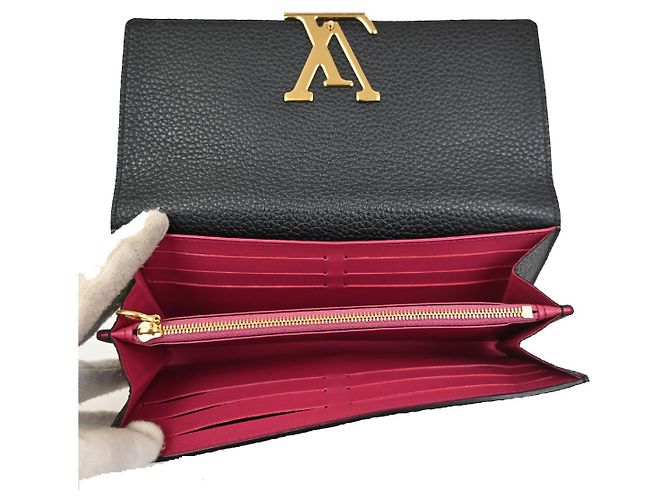 Cartera Larga Capucines de Cuero Louis Vuitton Negro - vista 5