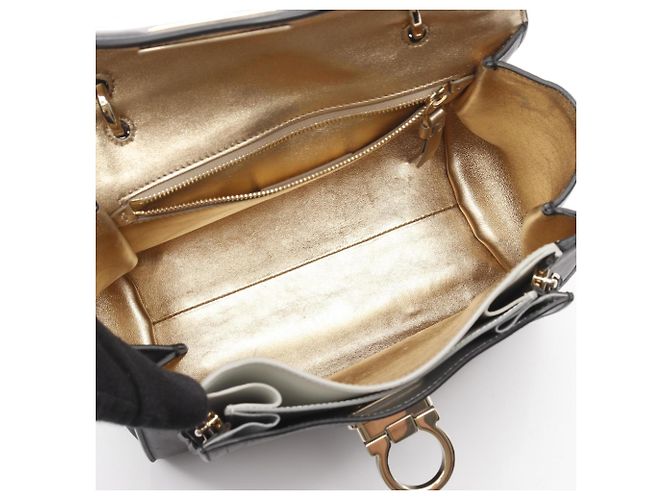 Borsa Sofia Rainbow Gancini di Salvatore Ferragamo Nero - vista 3