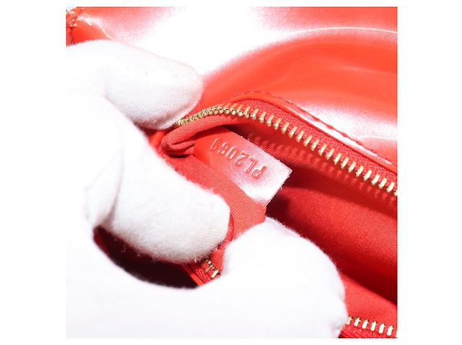 Clutch Sobe in vernice Louis Vuitton Arancione - vista 7