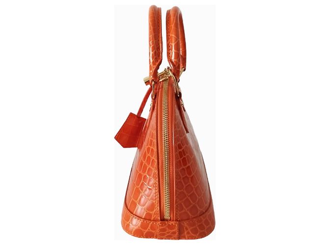 Borsa Louis Vuitton Alma BB in Coccodrillo Arancione - vista 4