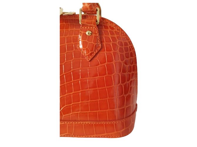 Borsa Louis Vuitton Alma BB in Coccodrillo Arancione - vista 7