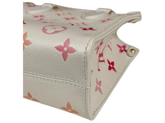 Borsa a Spalla On the Go BB Sunrise Aquarelle di Louis Vuitton Rosa Bianco Arancione - vista 10