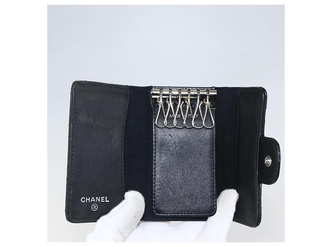 Chanel Vintage CC Schlüsselanhänger aus Metall Schwarz - Ansicht 5