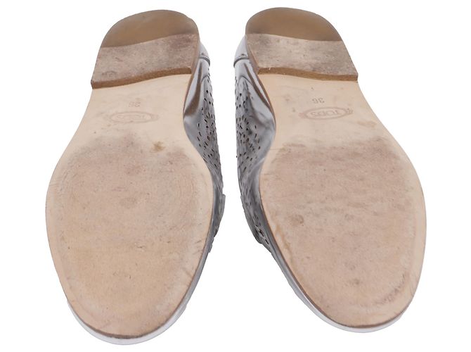 Mocassini perforati Tod's in pelle metallica Argento Metallico - vista 6