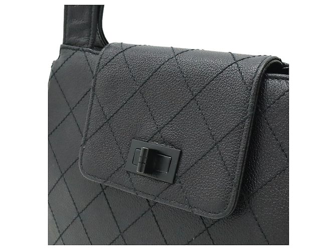 Sac à main en cuir matelassé Chanel Noir - vue 6