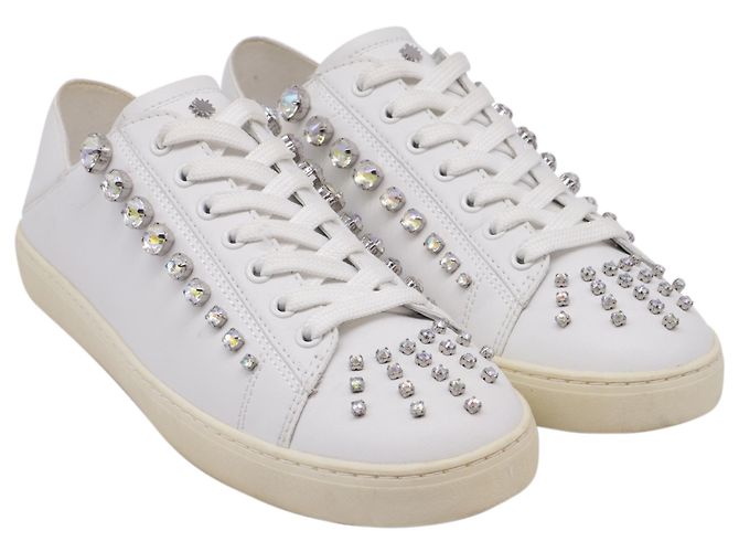 Tênis baixos conversíveis Goldie Shine em couro branco da Stuart Weitzman Cru - vista 3