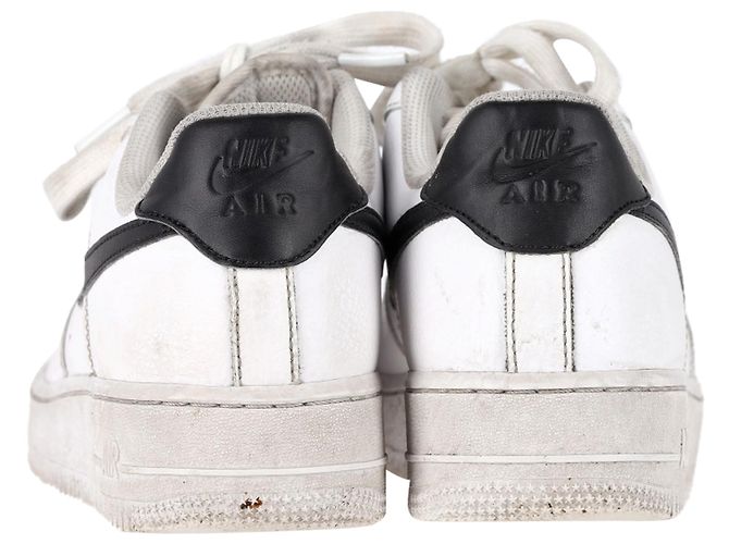 Tênis Nike Air Force 1 Baixo em Couro Branco Cru - vista 5