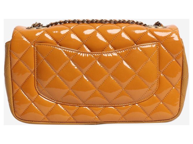 Chanel Borsa a soffietto in vernice gialla 2015 Giallo - vista 3