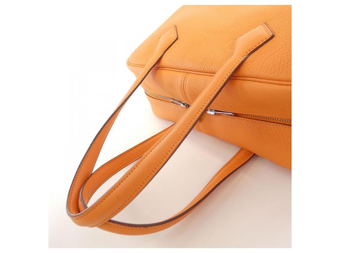 Borsa Boston Hermès Victoria2 35cm in Taurillon Clemence Arancione - vista 7