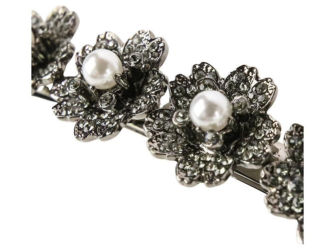 Roger Vivier Pearl Stone Flower Motif Hair Clip - view 5