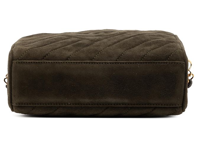Camera Bolsa de câmera em camurça matelassada diagonal verde CC da Chanel com tassel de diamante Verde oliva - vista 3