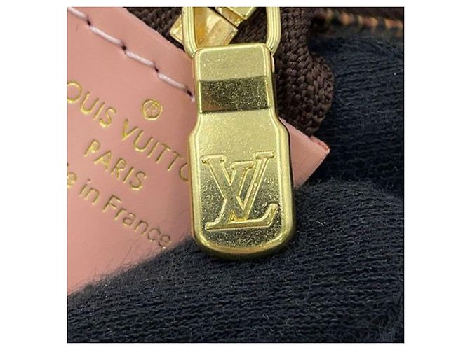 Mini Pochette Accessoires Vivienne Holiday Damier Ebene Marrone Louis Vuitton - vista 7