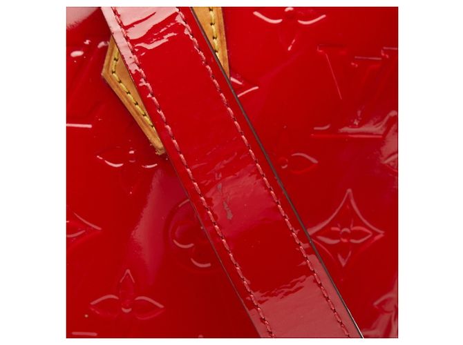 Borsa Louis Vuitton Monogram Vernis Montebello PM Rosso Fuschia - vista 4