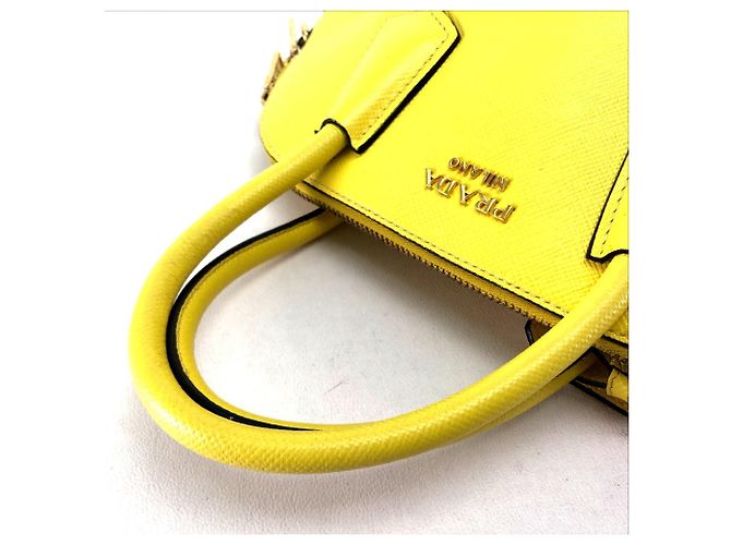 Borsa in pelle gialla Prada BL0902 Giallo - vista 8
