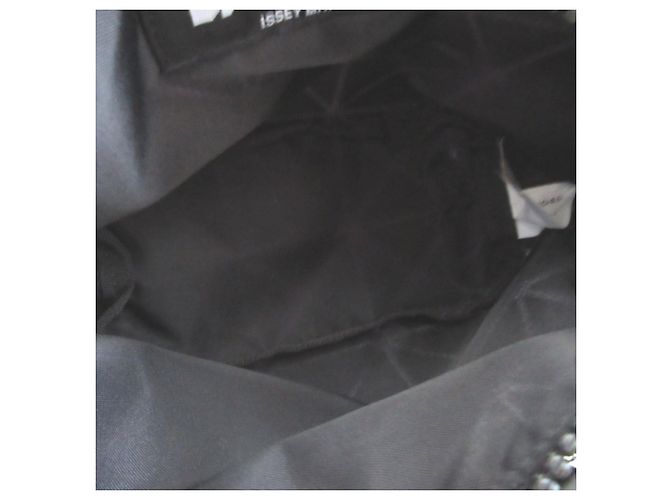 Pochette Argento Issey Miyake - vista 4