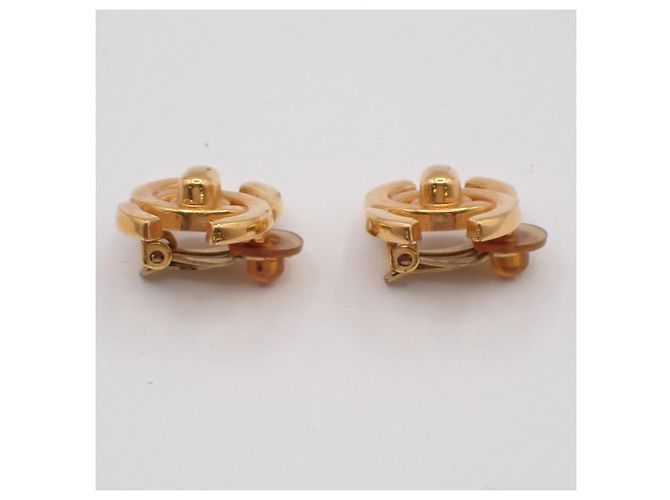 Chanel CC Bottone Clip-On in metallo D'oro - vista 5