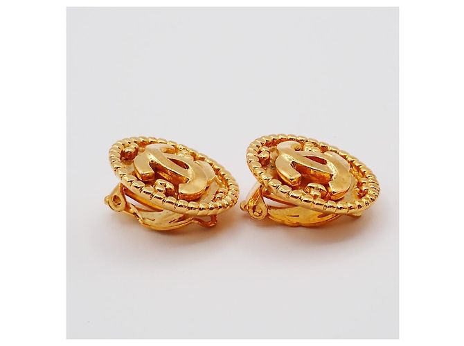 Chanel Vintage CC Bottone Rotondo Clip-On Metallo D'oro - vista 4