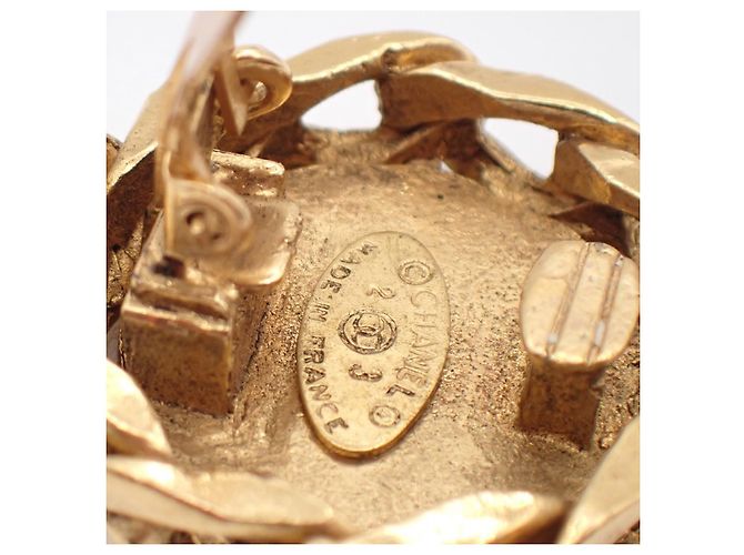 Chanel Vintage CC Round Clip-On Metal with Crystals D'oro - vista 6