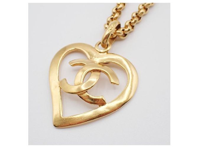 Pendente Chanel Vintage CC Heart Long in metallo XL D'oro - vista 2