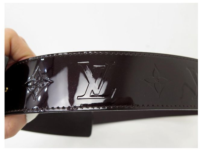 NEUER LOUIS VUITTON LV INITIALES 40MM T95 MONOGRAM LACKLEDERGÜRTEL Bordeaux - Ansicht 6