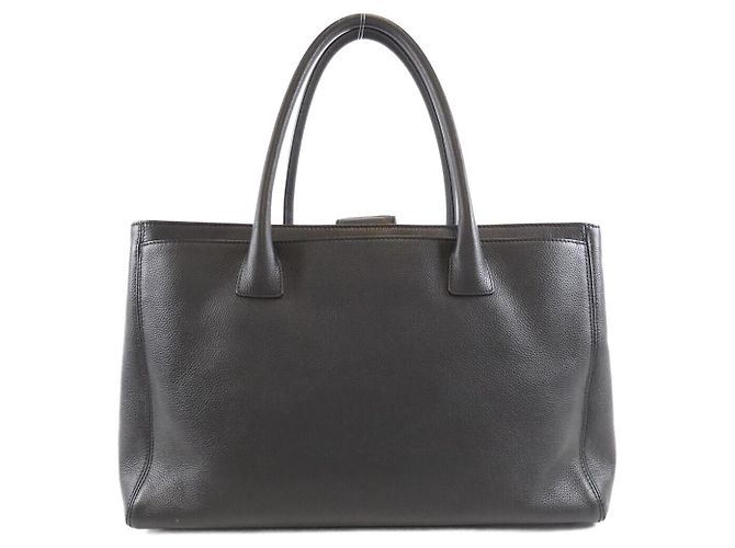 Bolsa de mão em couro de bezerro da linha Executive da Chanel Preto - vista 2