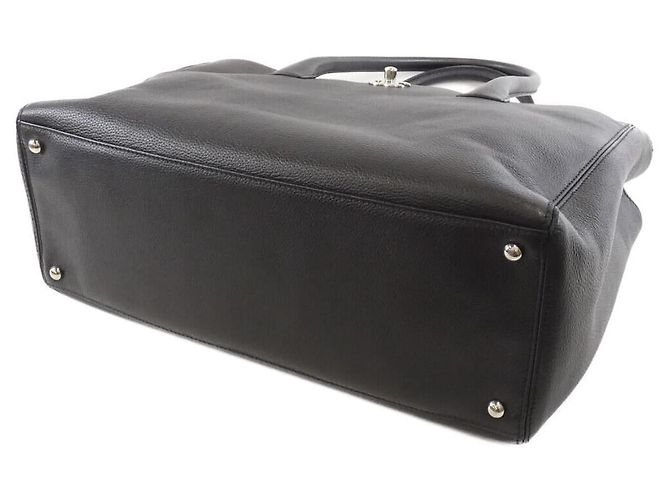 Bolsa de mão em couro de bezerro da linha Executive da Chanel Preto - vista 3