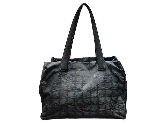 2.55 Borsa tote in nylon della nuova linea di viaggio di Chanel Nero - vista 2