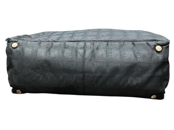 2.55 Borsa tote in nylon della nuova linea di viaggio di Chanel Nero - vista 3