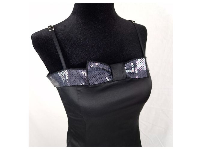 Schwarzes Moschino Jeans Kleid mit Pailletten-Schleife - Ansicht 7