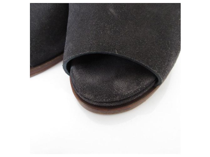 Autre Marque Hochhackige Wildleder-Sandalen von Common Projects Blau Marineblau - Ansicht 12