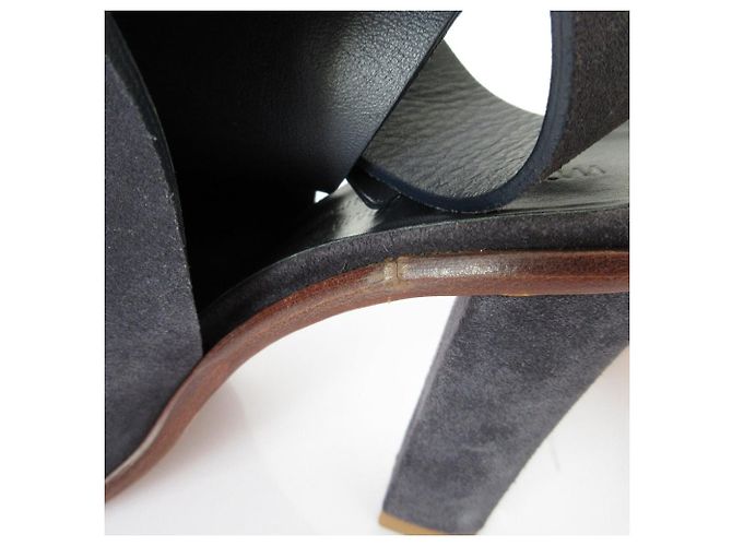 Autre Marque Hochhackige Wildleder-Sandalen von Common Projects Blau Marineblau - Ansicht 18