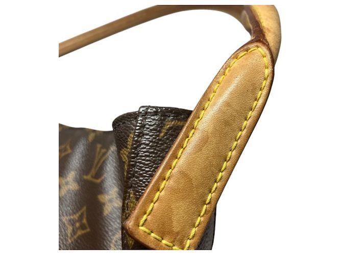 Borsa Tote Louis Vuitton Monogram Looping GM Marrone - vista 9
