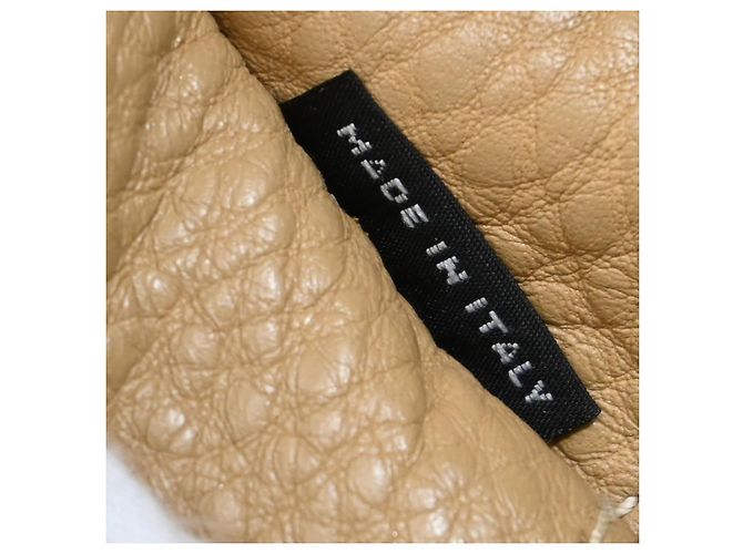 Bolso tote convertible Prada con bolsillo frontal en Vitello Daino Beige - vista 6