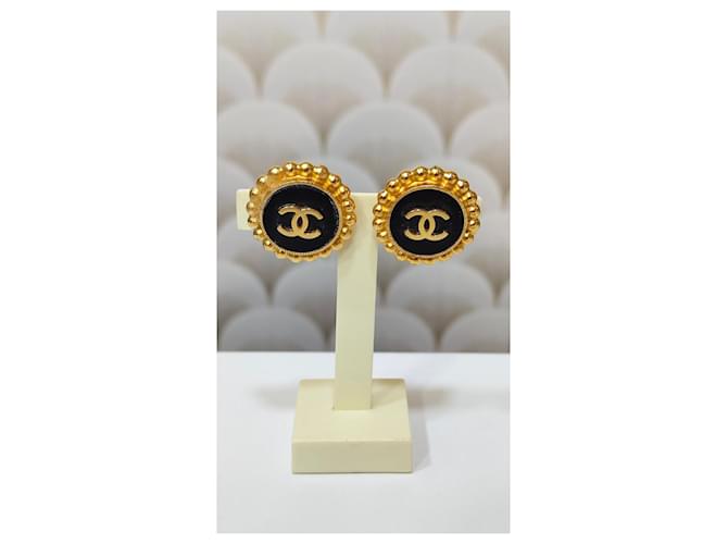 Chanel Orecchini a clip logo CC neri e oro D'oro - vista 2