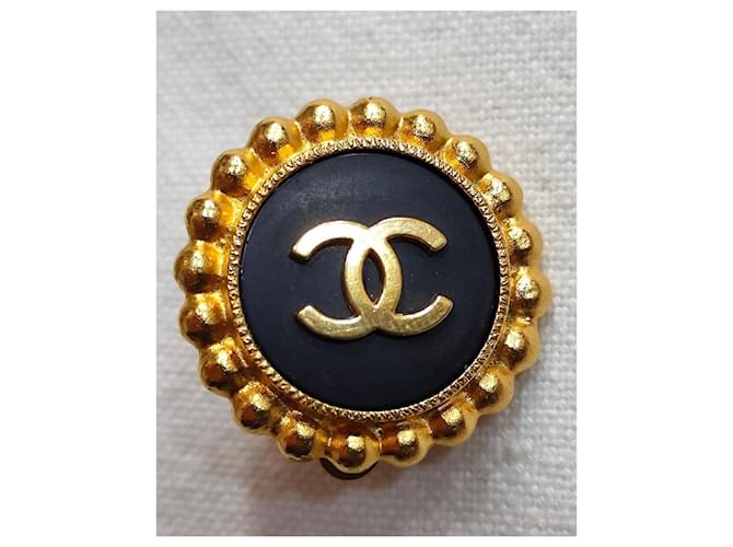 Chanel Orecchini a clip logo CC neri e oro D'oro - vista 9
