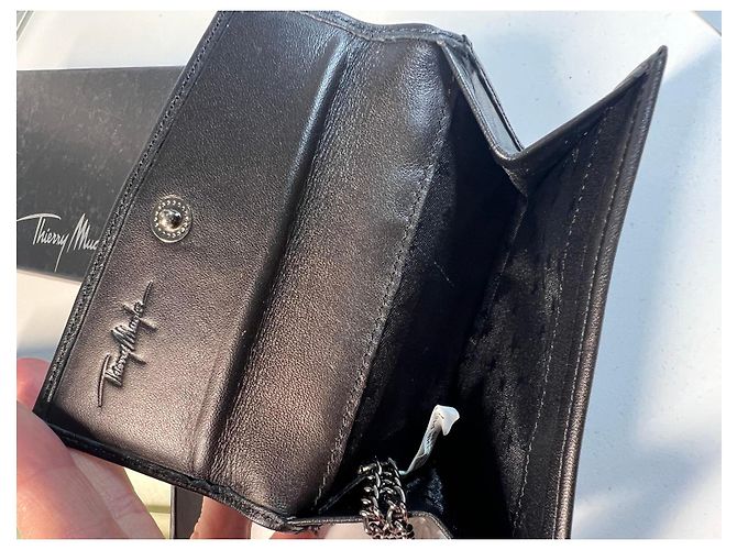 Cartera de cuero negro Thierry Mugler con estrella - vista 6