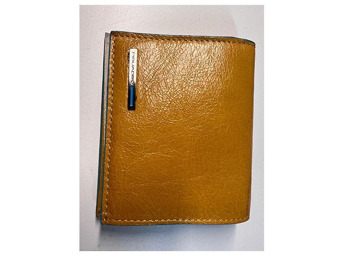 Autre Marque Cartera Piquadro de cuero amarillo - vista 2